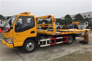 龙港哪里有拖车服务